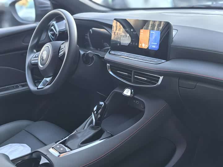 Фото 6 - MG Motor 5