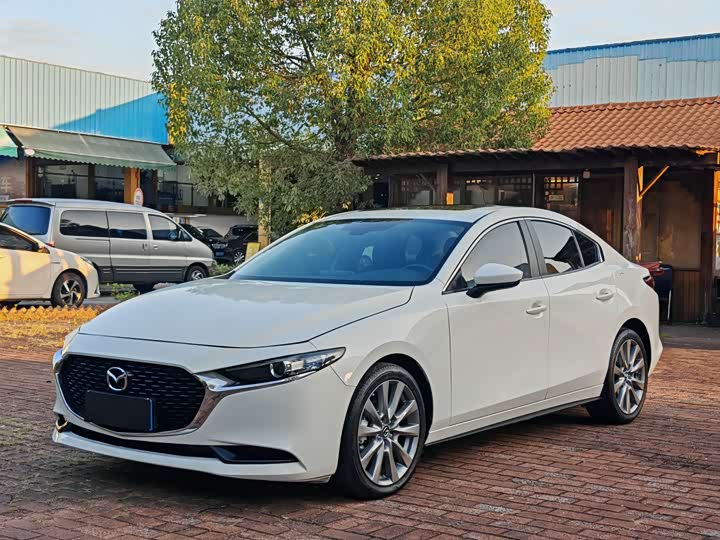 Фото 1 - Mazda 3 (Axela)