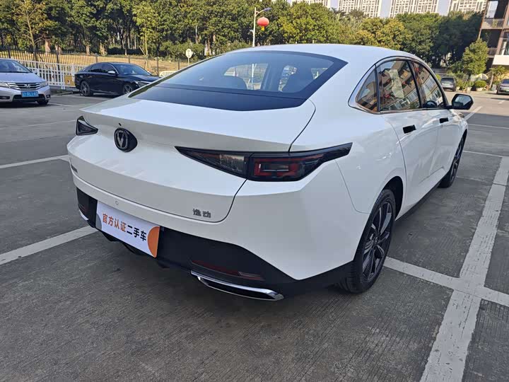 Фото 5 - Changan Eado Plus