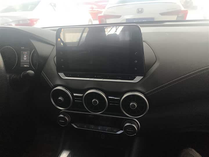 Фото 8 - Nissan Sylphy