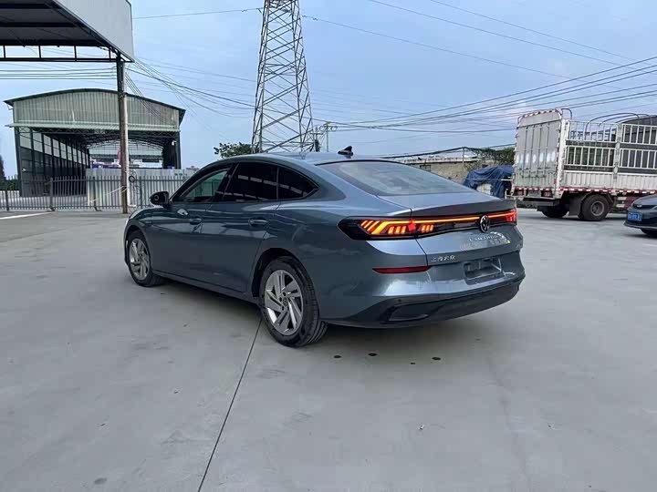 Фото 7 - Volkswagen Lamando L