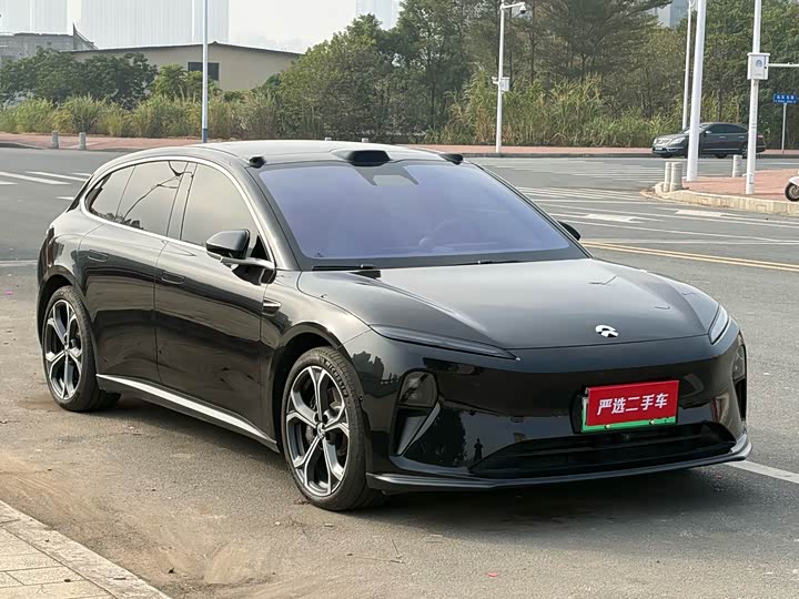 Фото 3 - Nio ET5T