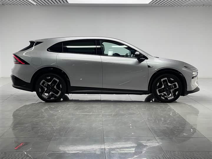 Фото 8 - XPeng G7