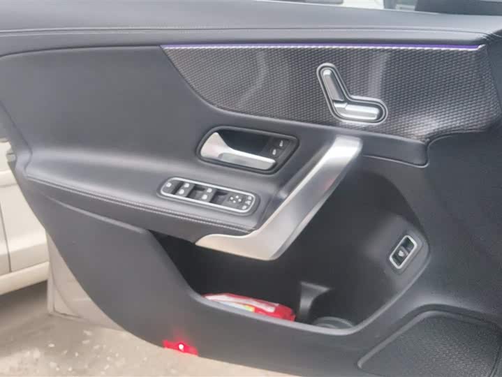 Фото 7 - Mercedes-Benz A-Class