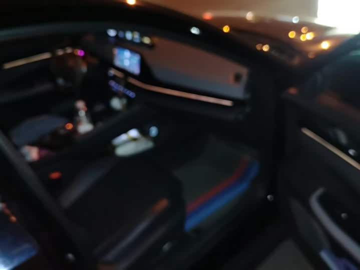 Фото 8 - Changan UNI-V