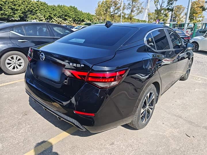 Фото 7 - Nissan Sylphy