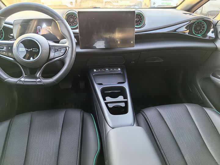 Фото 6 - BYD Dolphin