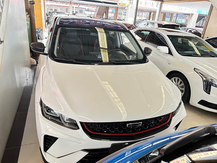 Фото 3 - Geely Coolray