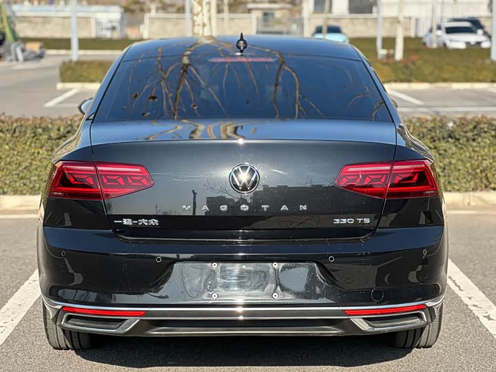 Фото 4 - Volkswagen Magotan