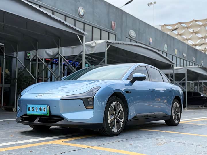 Фото 1 - XPeng Mona M03