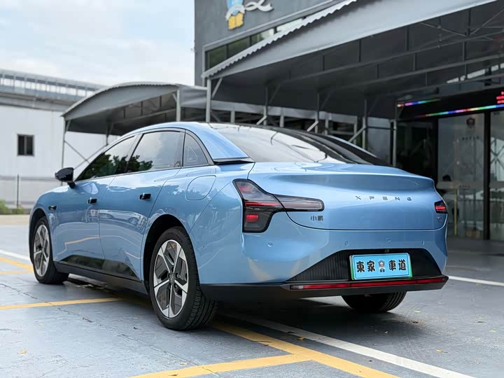 Фото 7 - XPeng Mona M03