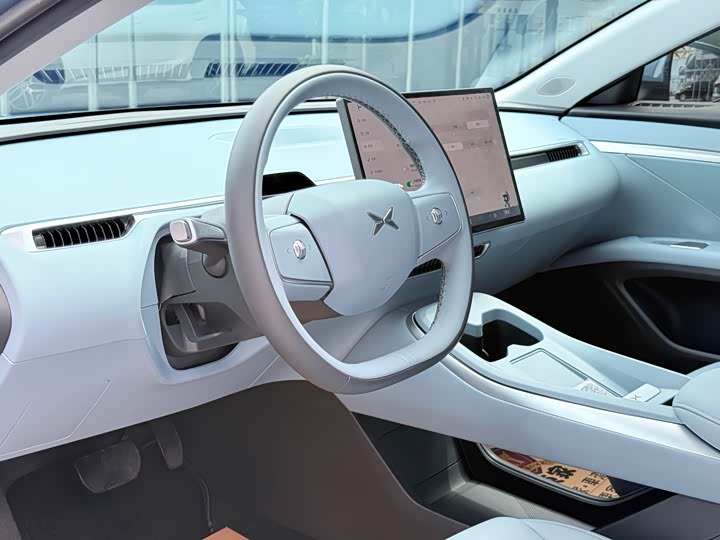 Фото 9 - XPeng Mona M03