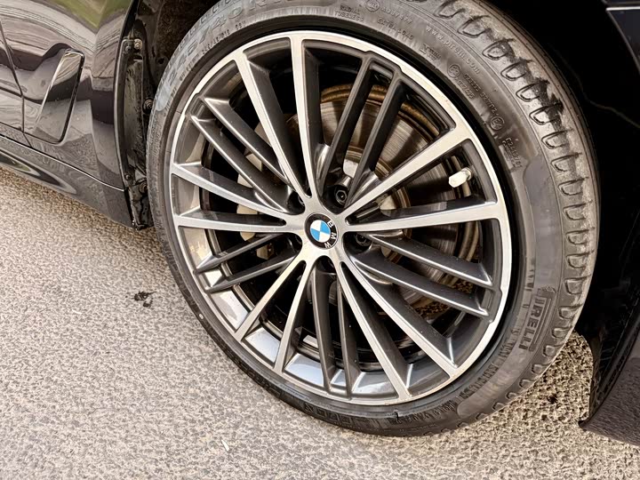 Фото 4 - BMW 5 Series