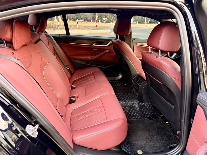 Фото 7 - BMW 5 Series