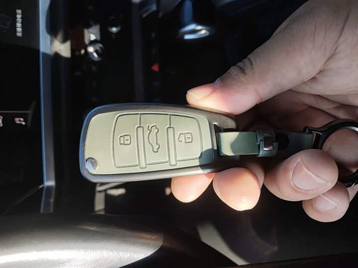 Фото 9 - Audi Q3