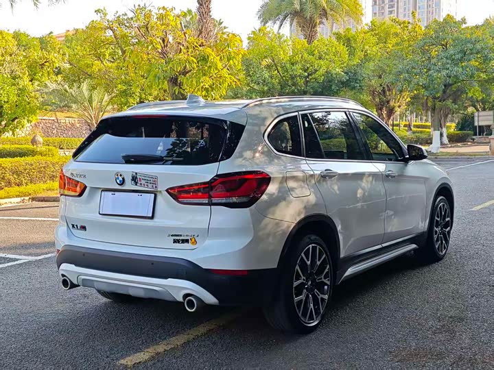 Фото 6 - BMW X1