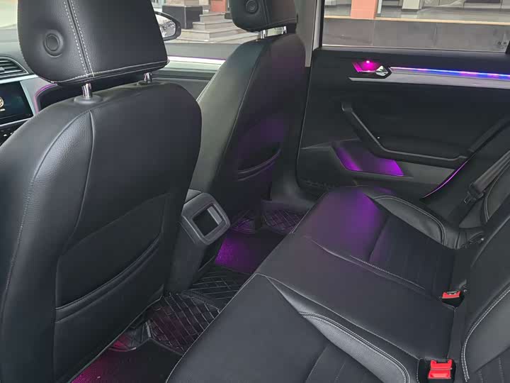 Фото 4 - Volkswagen Lamando L