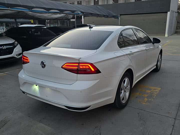 Фото 8 - Volkswagen Lamando L