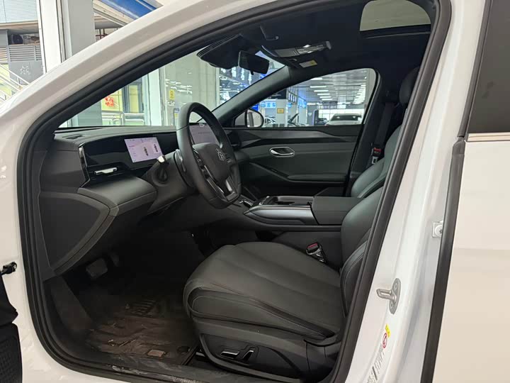 Фото 6 - BYD Qin L