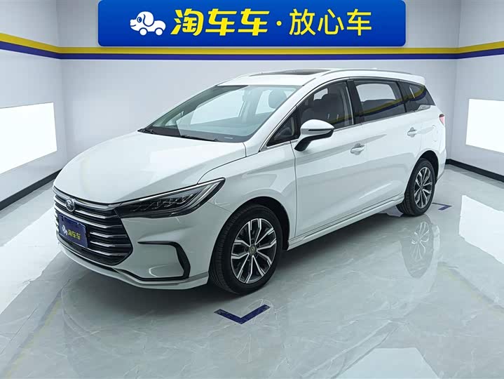 Фото 1 - BYD Song Max