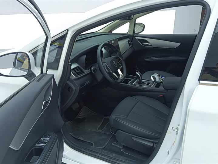 Фото 9 - BYD Song Max