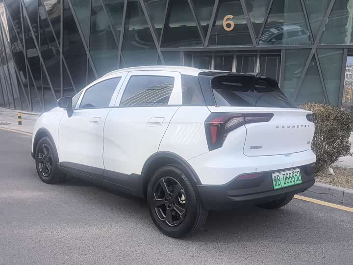 Фото 5 - Geely Geometry E Firefly