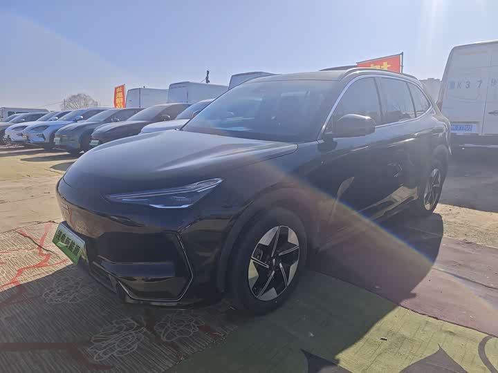 Фото 1 - Geely Galaxy E5