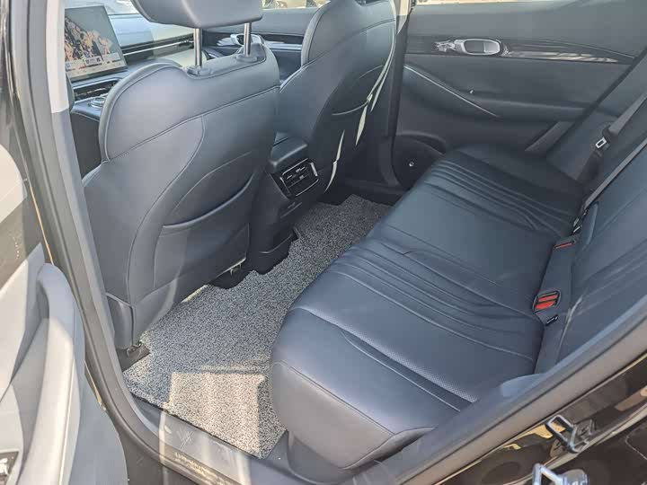 Фото 5 - Geely Galaxy E5