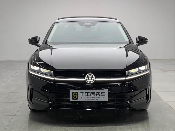 Фото 2 - Volkswagen Magotan