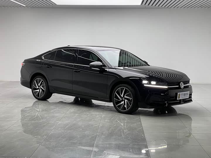 Фото 3 - Volkswagen Magotan