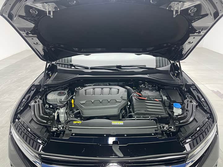 Фото 9 - Volkswagen Magotan