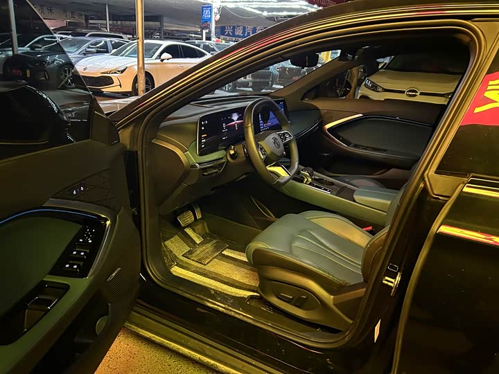 Фото 6 - MG Motor 7