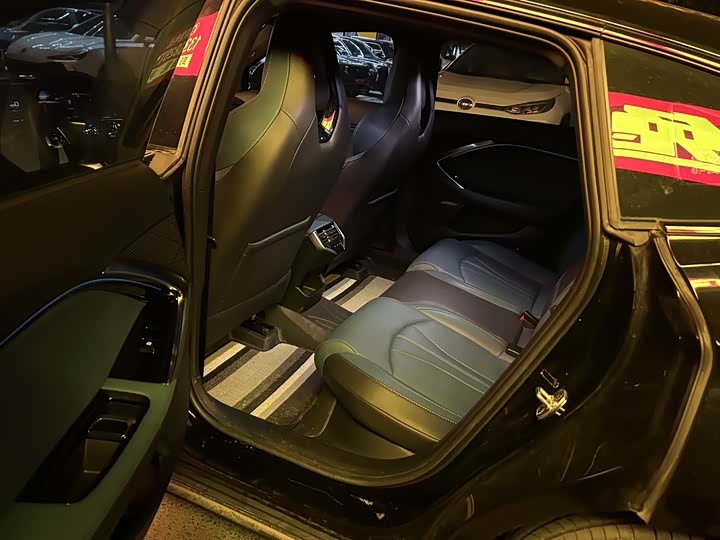 Фото 8 - MG Motor 7