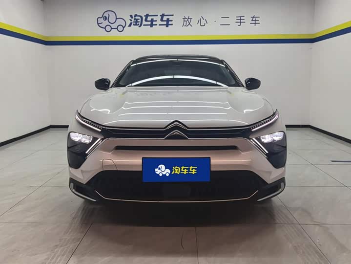 Фото 2 - Citroen C5 X