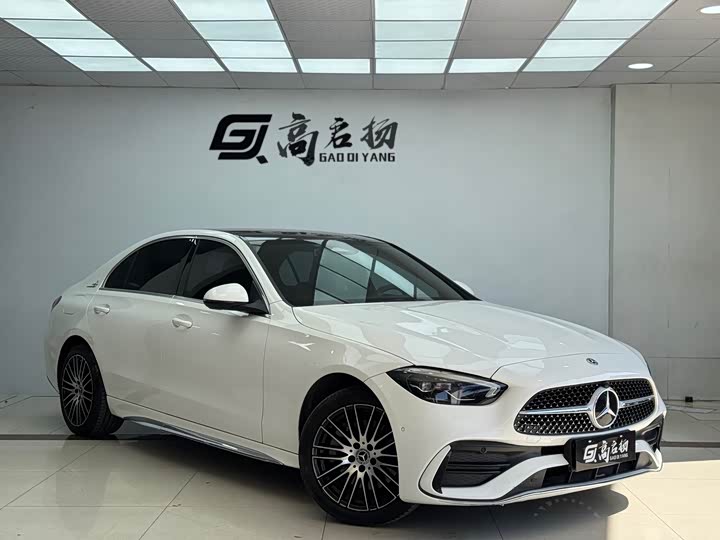 Фото 3 - Mercedes-Benz C-Class