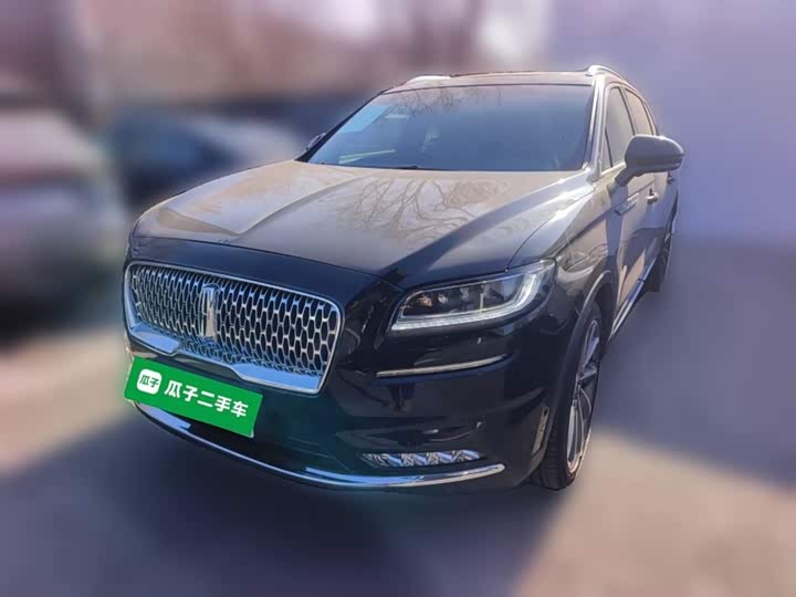 Фото 1 - Lincoln Nautilus