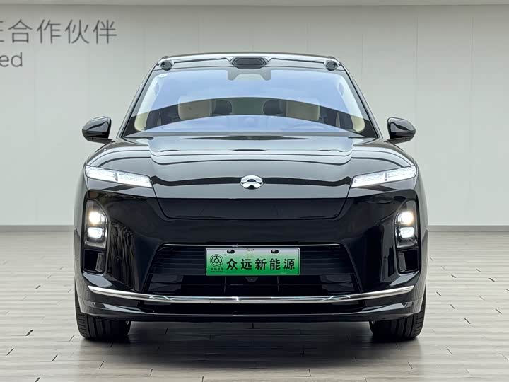 Фото 3 - Nio ES8