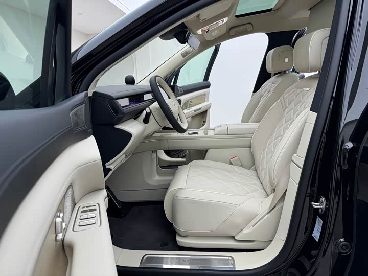 Фото 9 - Nio ES8