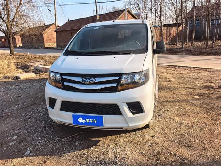 Фото 2 - JAC Refine M3