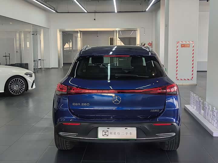 Фото 5 - Mercedes-Benz EQA