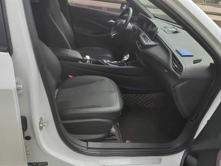 Фото 8 - Buick Verano