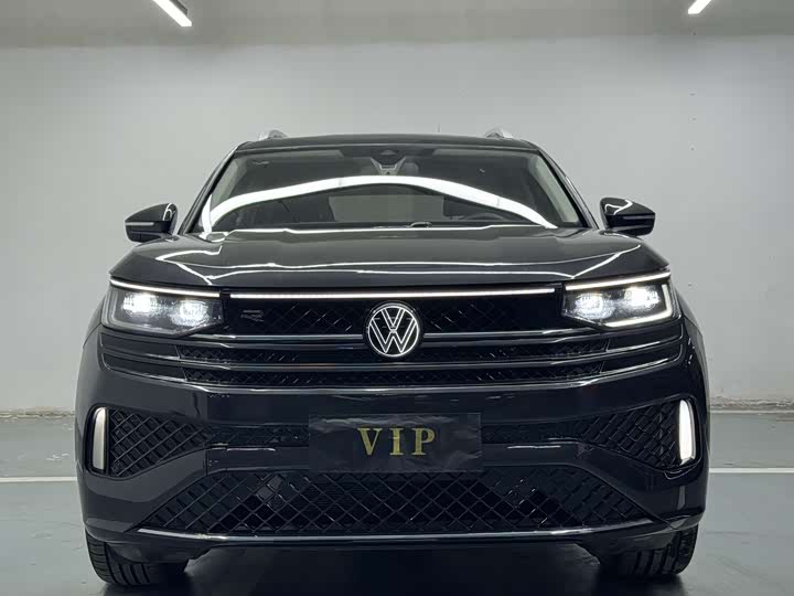 Фото 3 - Volkswagen Tavendor