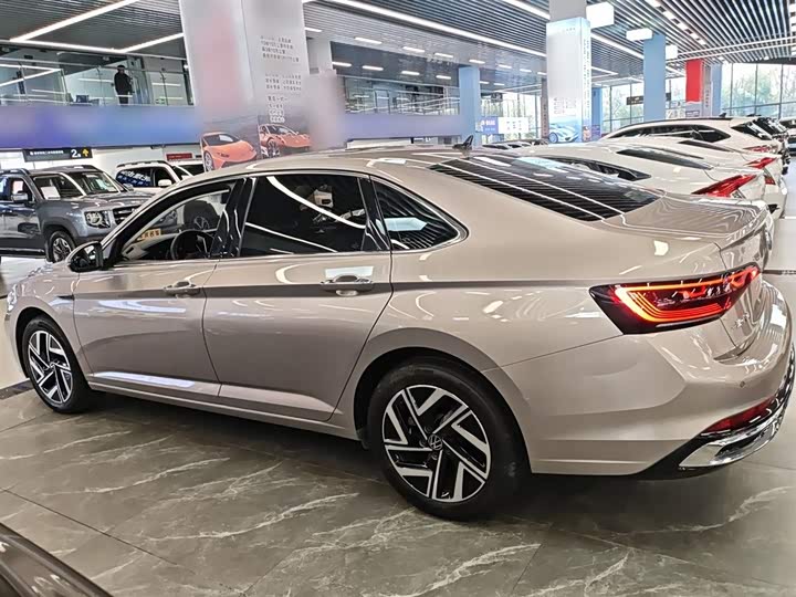 Фото 5 - Volkswagen Sagitar L