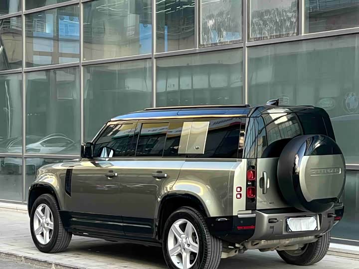 Фото 4 - Land Rover Defender