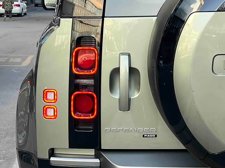 Фото 5 - Land Rover Defender