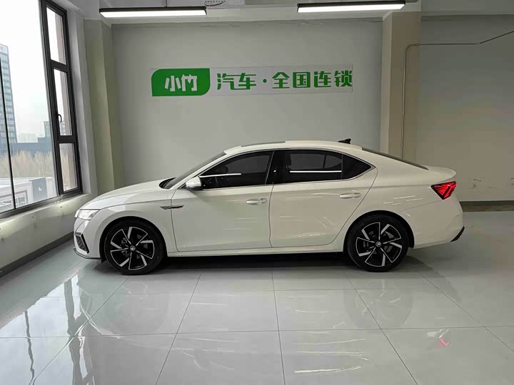 Фото 3 - Skoda Octavia Pro