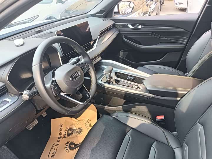 Фото 5 - Geely Preface