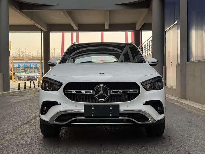 Фото 2 - Mercedes-Benz GLA-Class