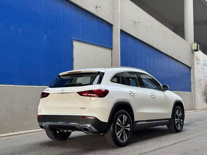 Фото 4 - Mercedes-Benz GLA-Class