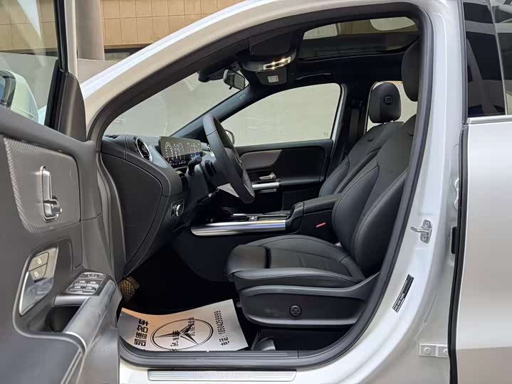 Фото 7 - Mercedes-Benz GLA-Class